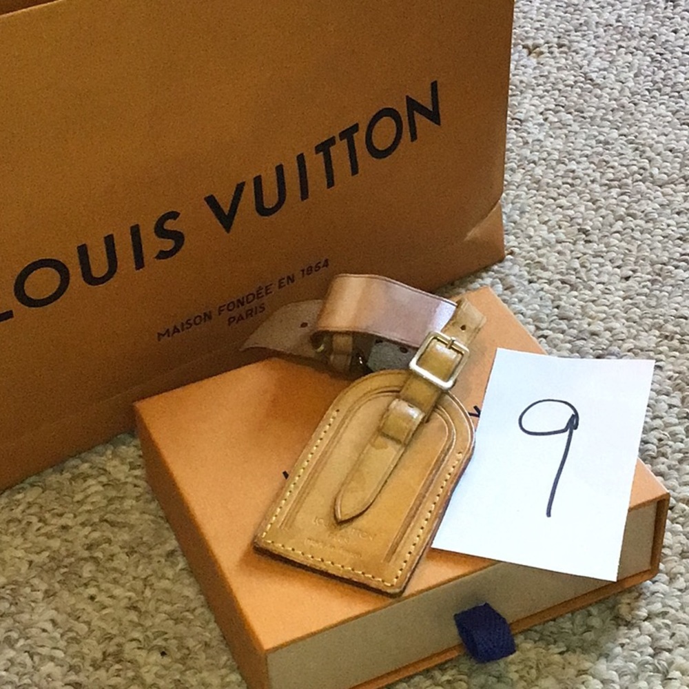 💯%✨Louis Vuitton✨💕Large luggage tag and strap